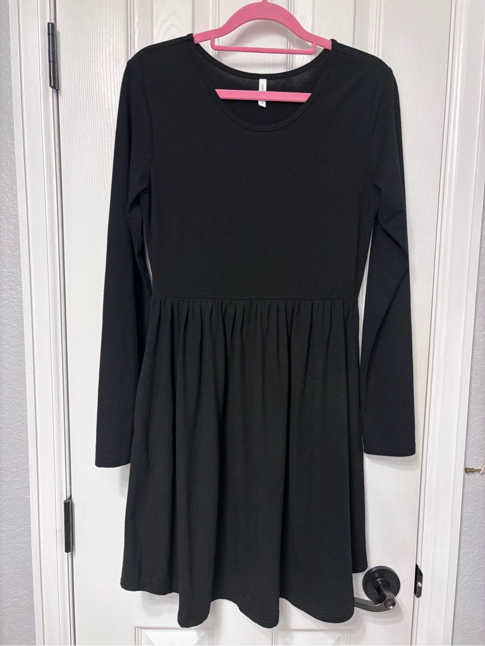 Black Long-Sleeve Gathered Waist Kids Dress